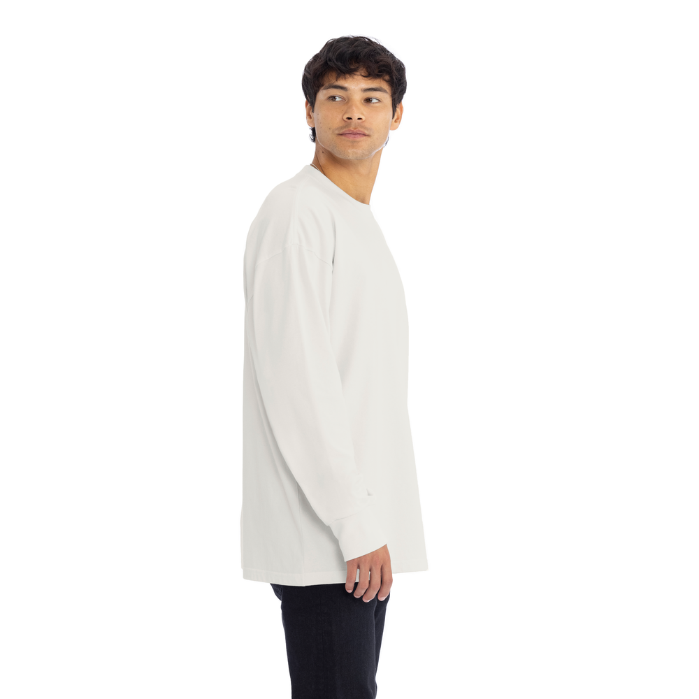 Introducing our Heavyweight Long Sleeve Ringspun Cotton T-Shirt: crafted for durability and comfort. Made from premium ringspun cotton, it offers unmatched softness. Versatile and timeless, it's an essential addition to any wardrobe.