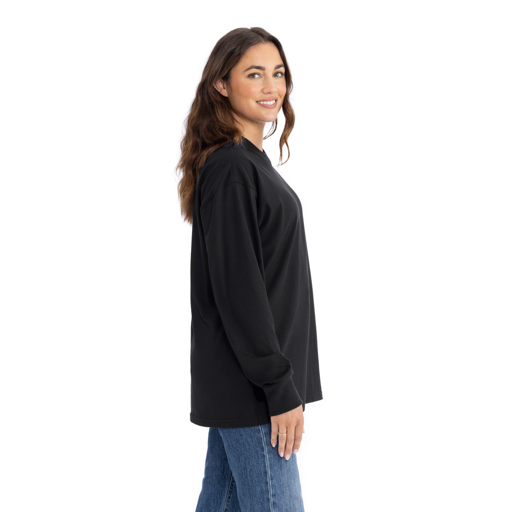 Introducing our Heavyweight Long Sleeve Ringspun Cotton T-Shirt: crafted for durability and comfort. Made from premium ringspun cotton, it offers unmatched softness. Versatile and timeless, it's an essential addition to any wardrobe.